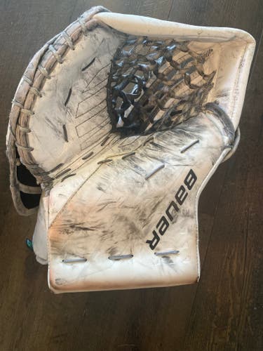 2024 Bauer Supreme Shadow Full Right (Used)