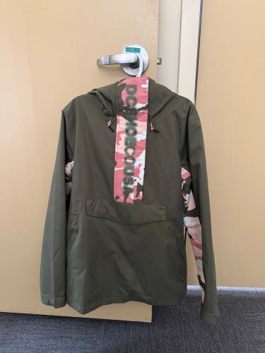 Green Women's Adult Medium DC Jacket (Used)