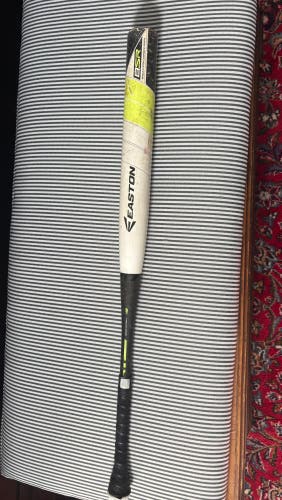 2023 Senior  Easton Bat (-8) 26 oz 34"