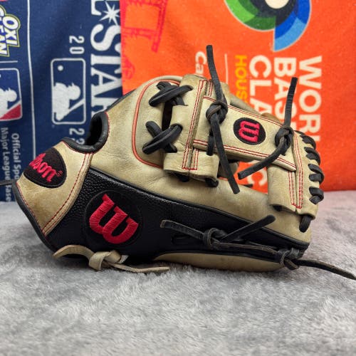 Wilson A2000 1788 RHT Baseball Glove 11.25" (Used)