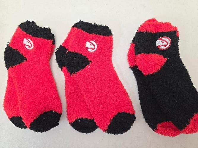 ST7 Mens NBA ATLANTA HAWKS Crew Socks Lot of 3 Pair MEDIUM New
