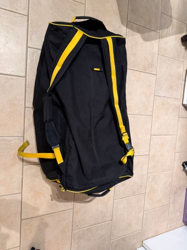 Pacific Rink Junior Bag (Used)