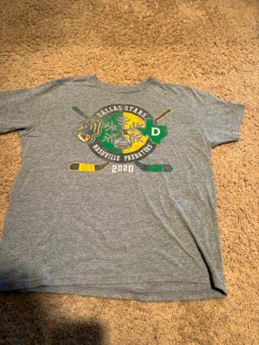 Kids 2020 Winter Classic T Shirt Dallas Stars vs Nashville Predators Size Large