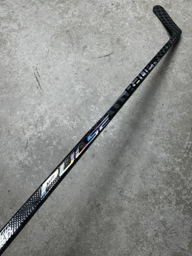 87 Flex P92M Senior Bauer Pulse Left Hand Hockey Stick (Used) Pro Stock