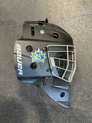 Senior Bauer NME 5 Goalie Mask