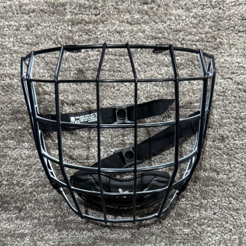 Small Bauer III “Oreo” Facemask (Used)