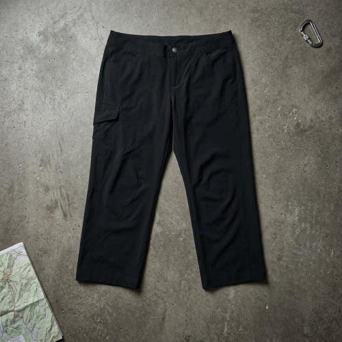 Patagonia Womens 8 Black Cropped Capri Hiking Pants Activewear Gorpcore Granola