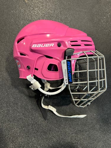 Small Bauer 2100 Helmet