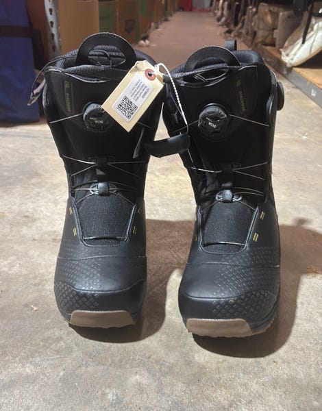 Barely Used* Men's Salomon Dialogue Focus BOA Snowboard Boots