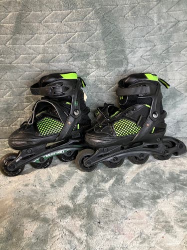 Youth Mongoose Inline Skates Regular Width Size 1 (Used)