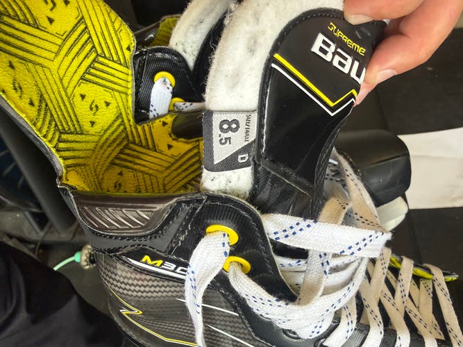 Black/Yellow 2024 Bauer Supreme M30 Hockey Skates Regular Width 8.5 (Used)