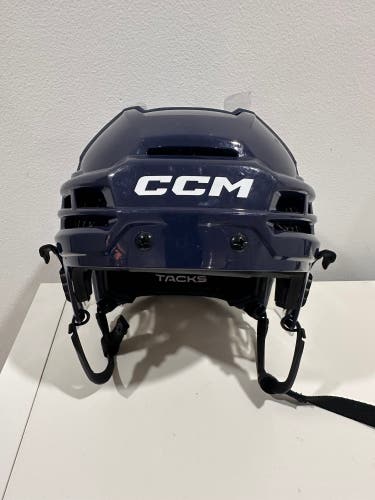 Medium CCM Tacks 720 Ice Hockey Helmet (New)