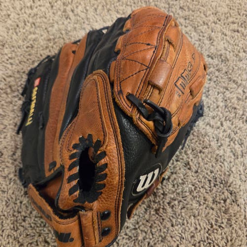 Wilson/DeMarini RH Ultimate Softball A0725 M125 Softball Glove 12.5" Nice Game Ready Glove
