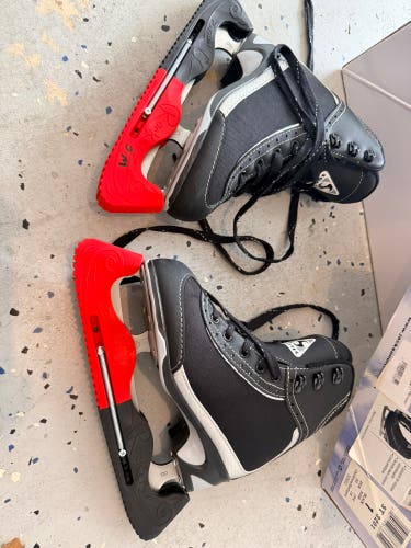 Jackson Ultima Freestyle Figure Skates B Junior 2 (Used)