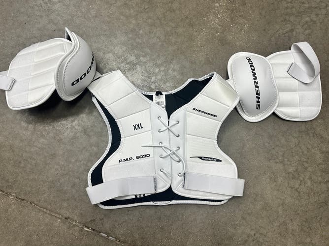 XXL Sher-Wood 5030 Shoulder Pads (New)