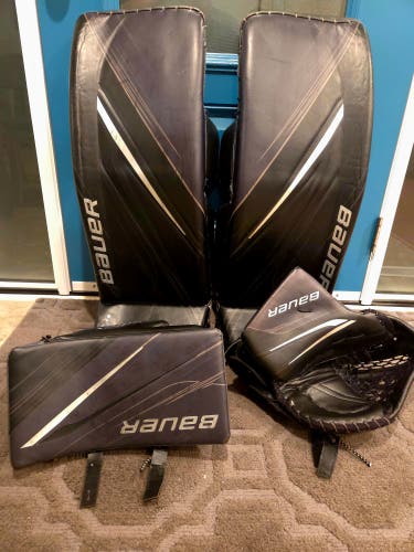 34" Bauer Hyperlite 2 Regular Goalie Full Set M