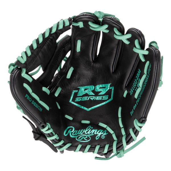 Used Rawlings R9110U-2BM Right Hand Thrower - New Condition