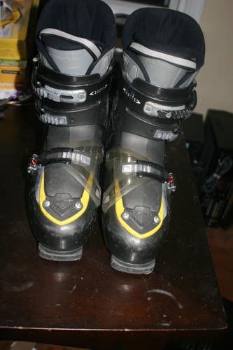 Mondo 28 Men's Size 10 HEAD BYS Ski Boots