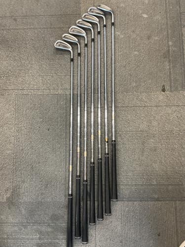 Used Titleist 962 DCI Mens Iron Set RH 4I-PW 11614-S000245234
