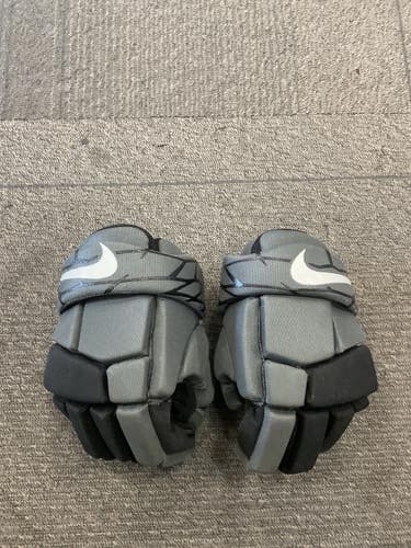 Used Nike VAPOR LT Lacrosse Gloves Mens Grey MD 11614-S000245179