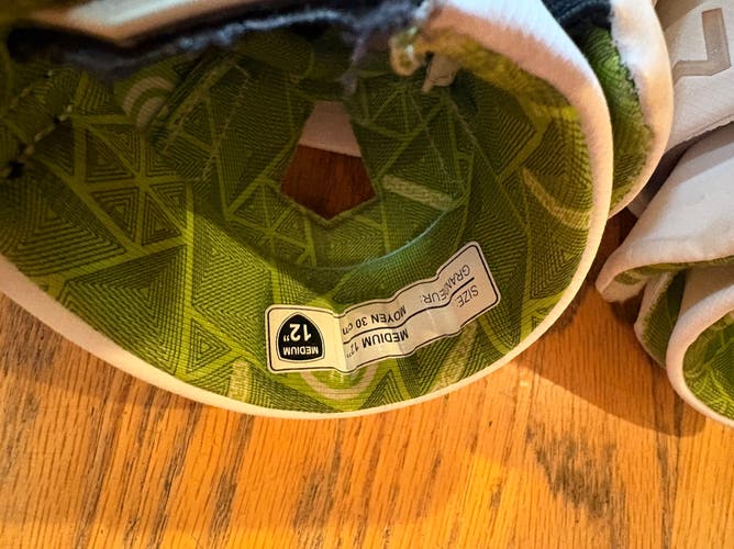 Maverik Max Lacrosse Gloves (Used)