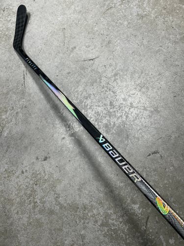 77 Flex P90TM Senior Bauer Flylite Right Hand Hockey Stick Pro Stock (Used)