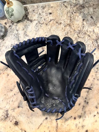 Rawlings Heart of the Hide Wing Tip RH Infield Baseball Glove 11.5" (Used)