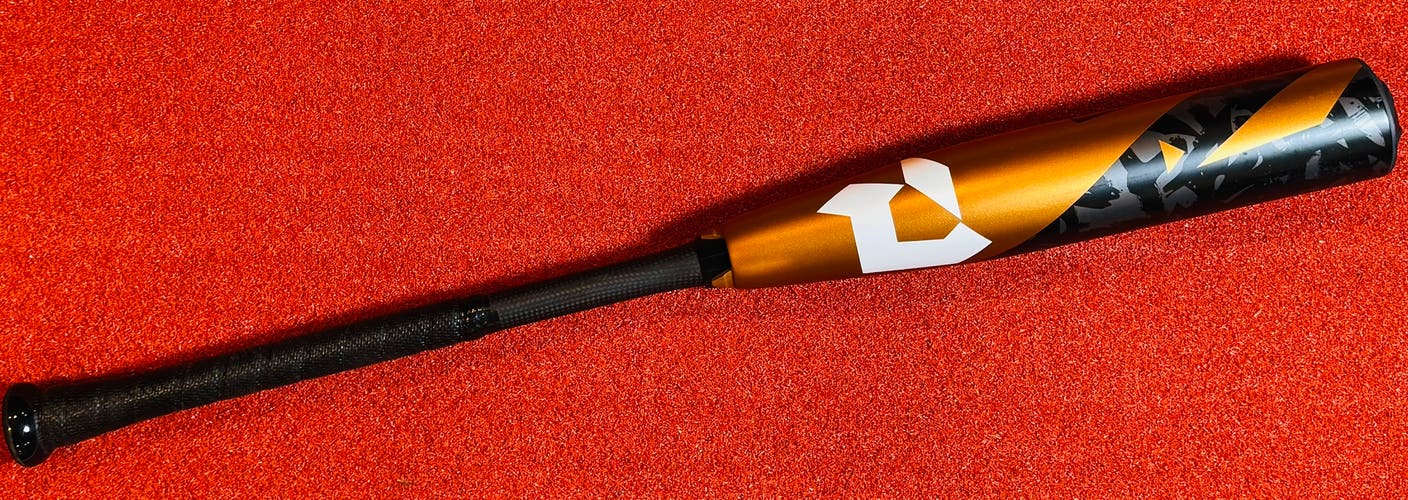 DeMarini ZOA 30/25 (-5) USSSA Composite Baseball Bat ZB5-22 – Barely Used
