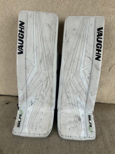 Intermediate 30"+2 Intermediate Vaughn SLR4 Goalie Leg Pads (Used)