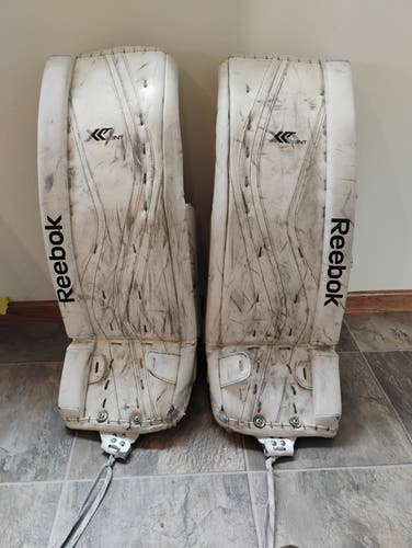 31" Reebok XLT 28 Goalie Leg Pads (Used)