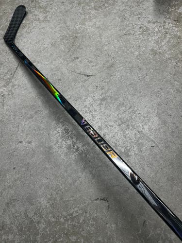 70 Flex P92M Senior Bauer Flylite Right Hand Hockey Stick Pro Stock (Used)