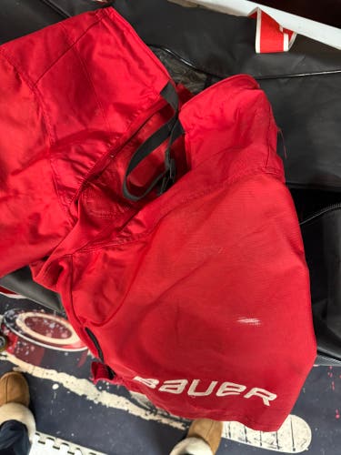 Red Large Bauer None Pant Shell (Used)