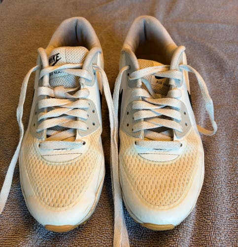 Men's Size M 6.0 (W 7.0) Nike Golf Shoes (Used)