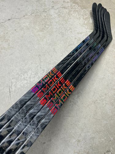 5 PACK 80 Flex P28 True Hzrdus Smoke Senior Left Hand Hockey Stick Pro Stock (New)