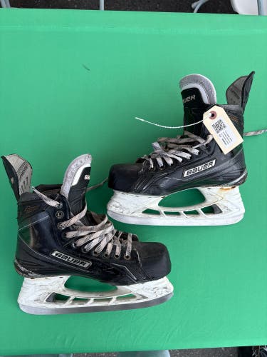 Bauer Supreme 190 Hockey Skates Regular Width 9 (Used)