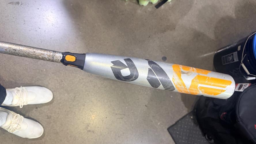 DeMarini (Used) (-3) 32" Bat