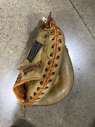Used FLEETWING CATCHERS MITT BB/SB Catchers RH Throw Brown 30" 11605-S000218940