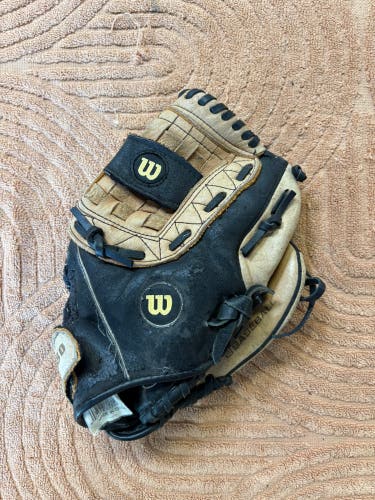Wilson A350 RH Baseball Glove 11" (Used)