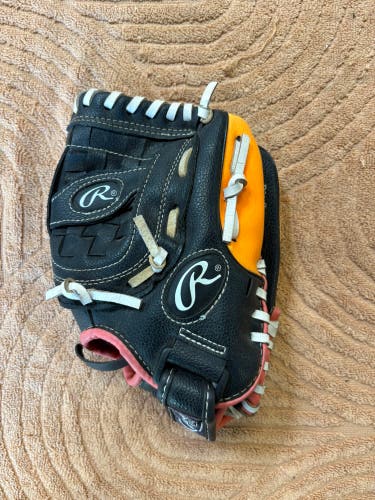 Black Rawlings Player Series RH Baseball Glove 10.5" (Used)