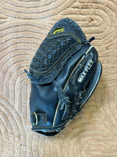Black Mizuno PowerClose RH Baseball Glove 10.75" (Used)