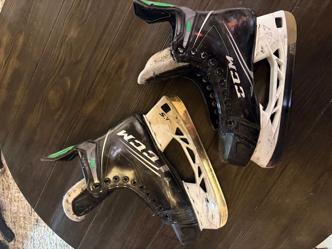 Black 2021 CCM Ribcor 88K Hockey Skates Regular Width 8 (Used)