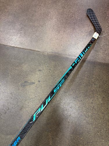 Junior Bauer Pulse Hockey Stick Left Hand P92 50 Flex (Used)