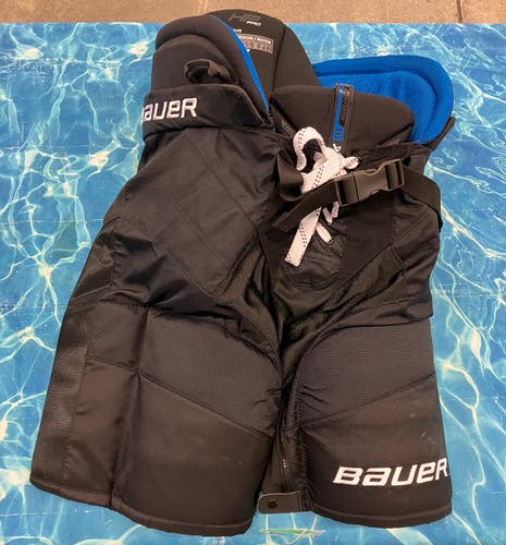 Intermediate Medium Bauer HP Pro Hockey Pants (Used)