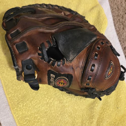 Easton RH Catcher's Nat24 Natural Series Glove 33" Game Ready Glove