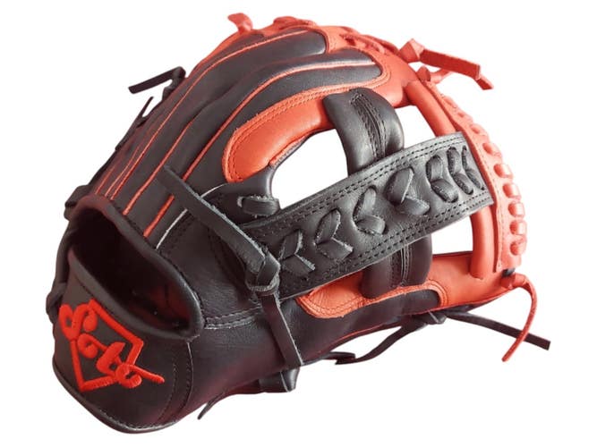 Used SOTO BK/RD BB/SB Glove RH Throw Black 11 3/4" 11602-C000113215