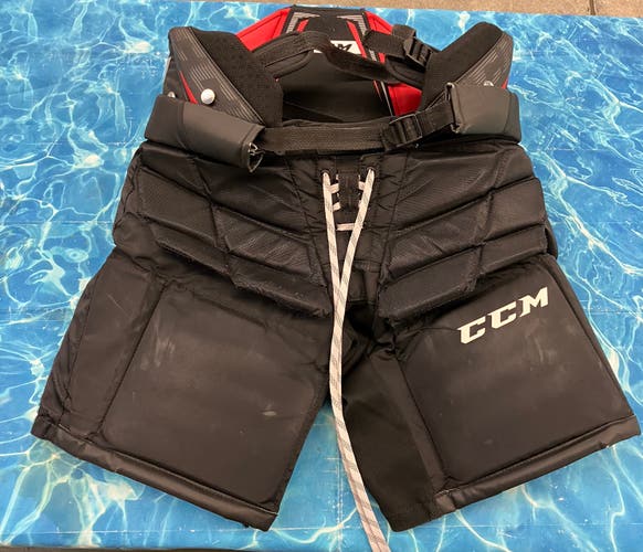 Intermediate Small CCM 1.9 Hockey Goalie Pants (Used)