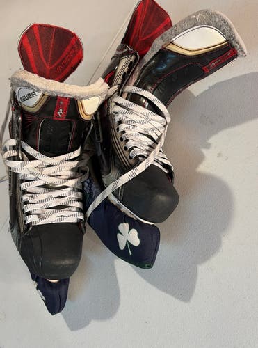 Bauer Vapor APX2 Hockey Skates Regular Width 7.5 Mint
