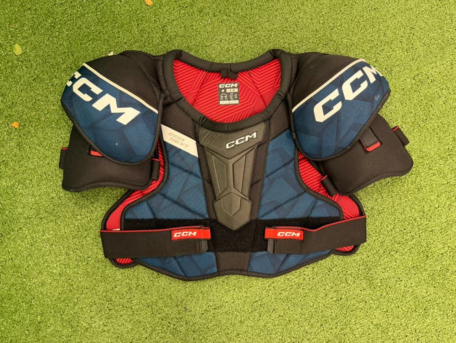 CCM Next Shoulder Pads | Senior Large
