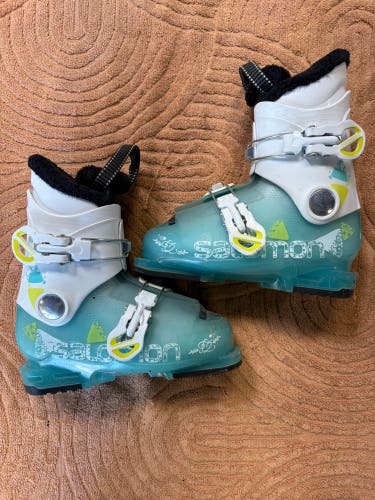 Kid's Salomon T2 Ski Boots | Mondo 20, 246mm (Used)