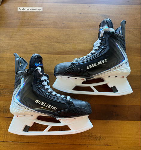 Black 2025 Bauer Vapor Flylite Hockey Skates Regular Width 8 (Used)